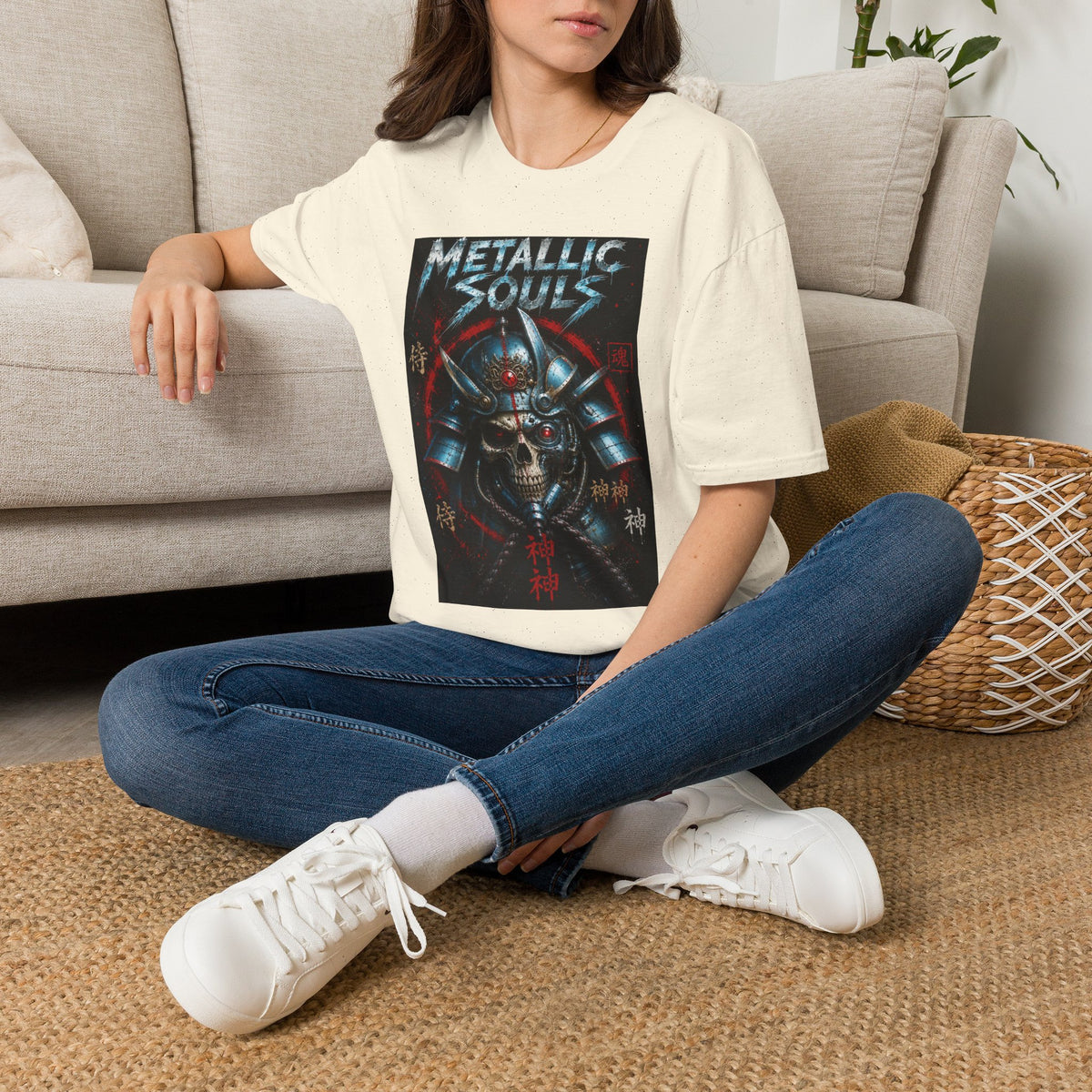 Metallic Souls Samurai Helmet T‑Shirt — Vintage Mecha Warrior Graphic Tee